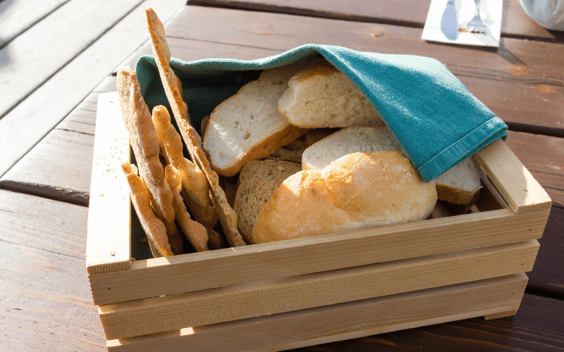 how to build a breadbox