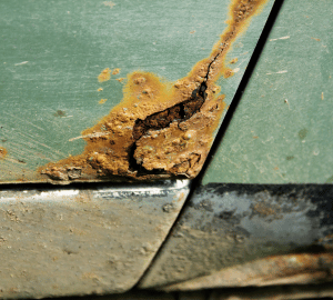 remove rust from stainless steel sink