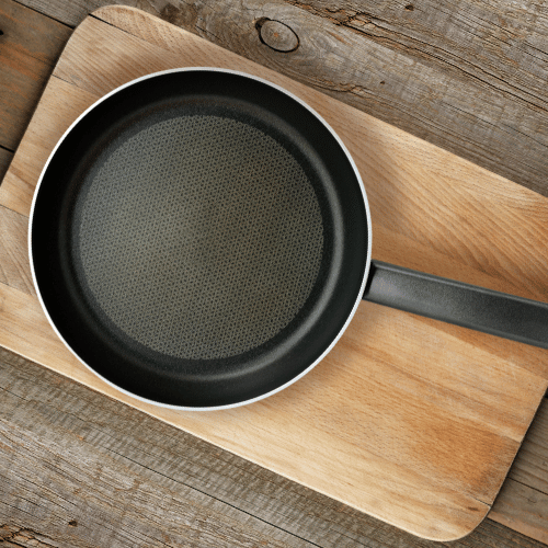 how do a skillet and a fry pan differ,Fry Pan